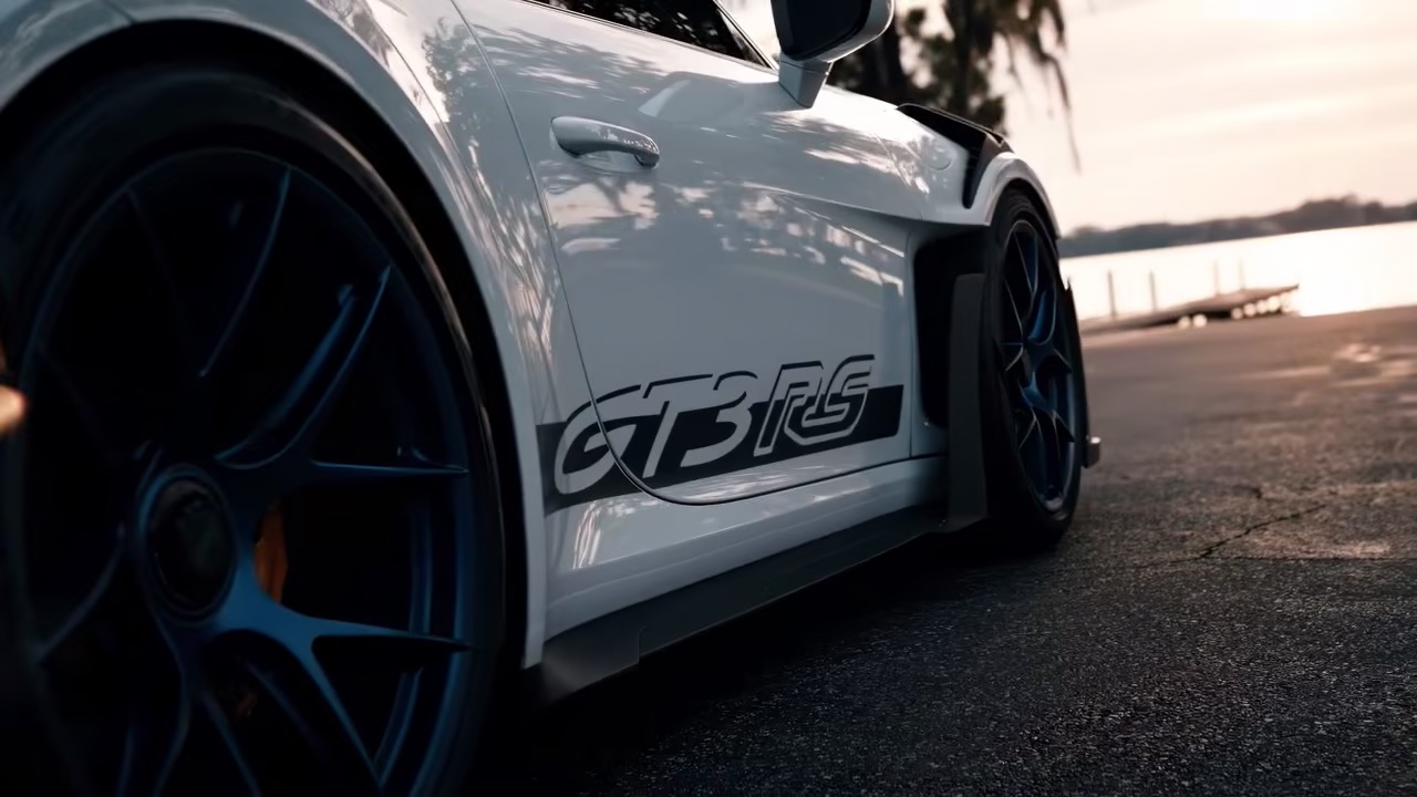 White GT3RS Porsche